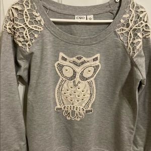 Gray Top with Lace Owl